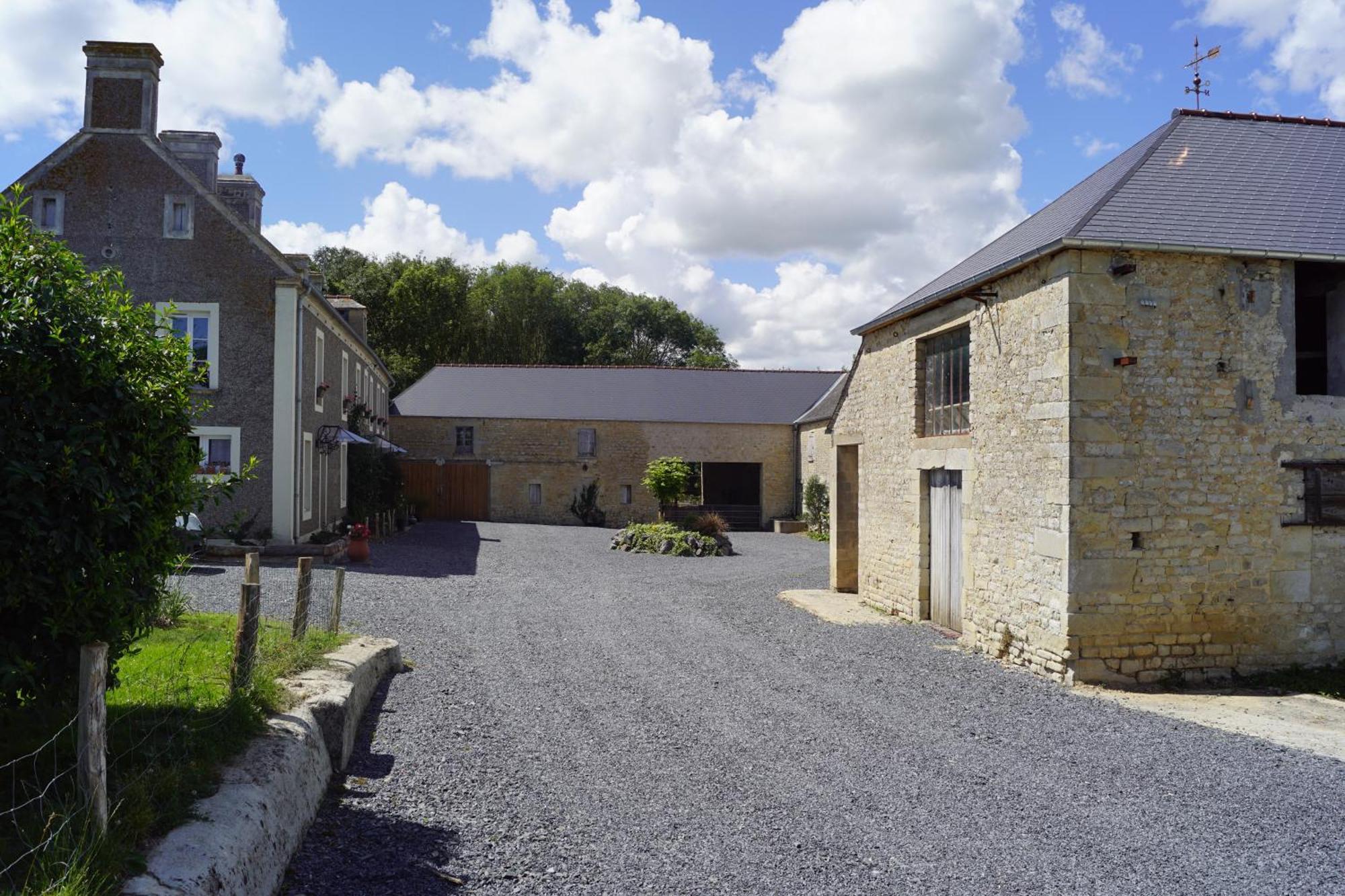 Ferme Aux Leopards Normands Bed and Breakfast Mandeville-en-Bessin Eksteriør billede